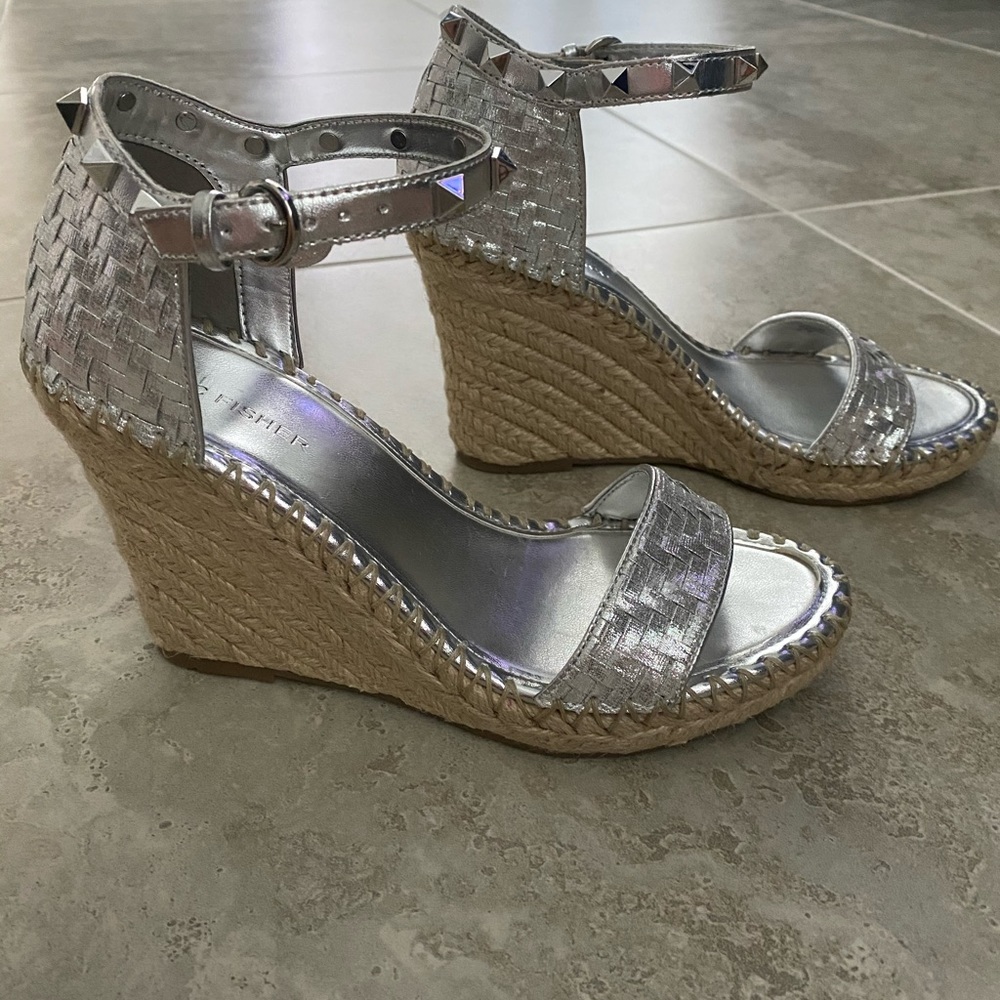 Silver Marc Fisher kicking espadrille wedges